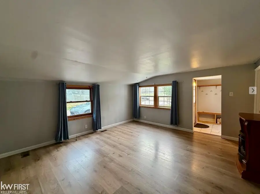 3049 Egleston AVE, Flint, MI 48506 - #3