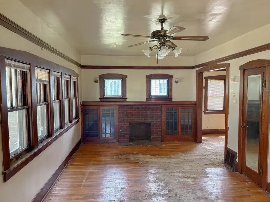 334 E Baltimore BLVD, Flint, MI 48505 - #3