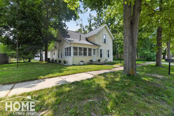 1217 Frederick ST, Owosso, MI 48867