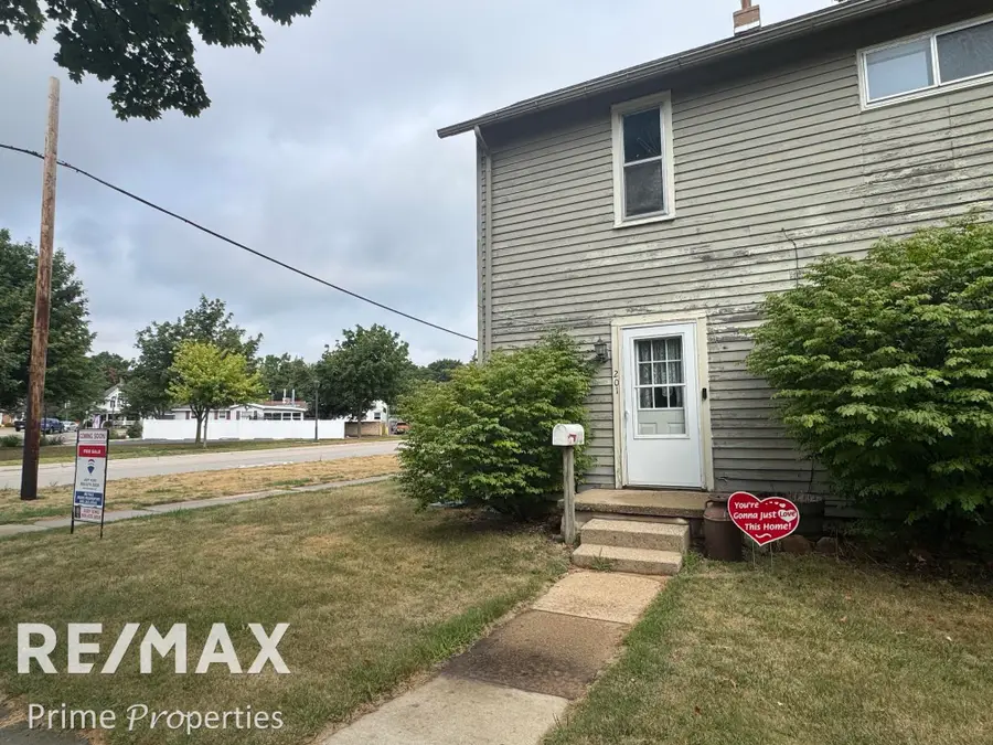 201 S Almer ST, Caro, MI 48723 - #3