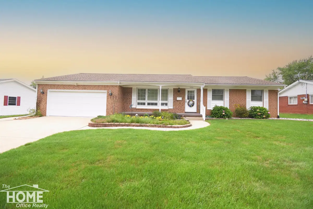 1005 Krust DR, Owosso, MI 48867 - #1