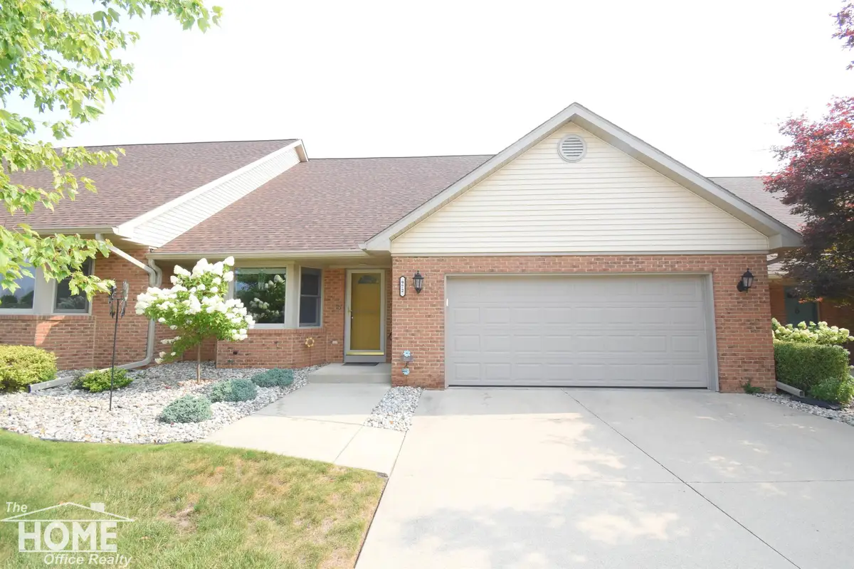 972 Chipman LN, Owosso, MI 48867 - #1