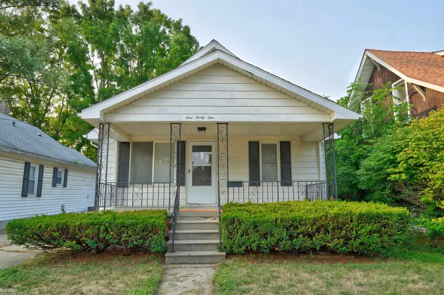 131 E Lkeview AVE, Flint, MI 48503 - #3