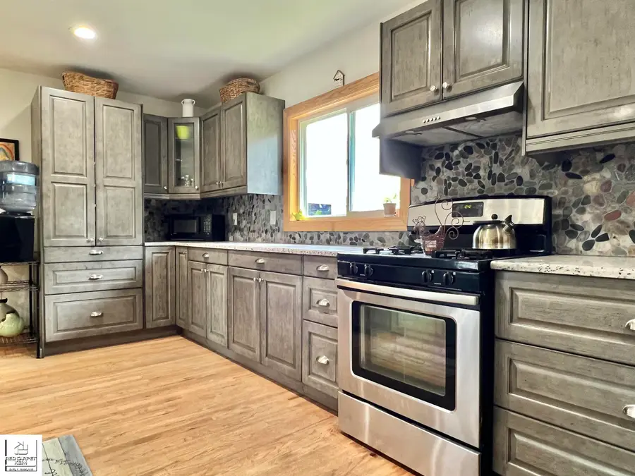 1528 Slater RD, Lapeer, MI 48446 - #3