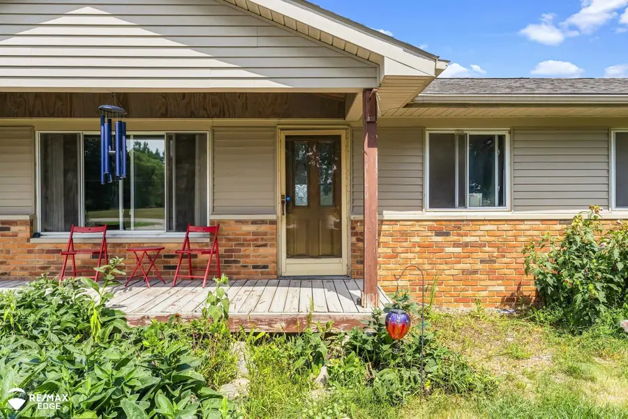 7353 E Maple AVE, Davison, MI 48439 - #3