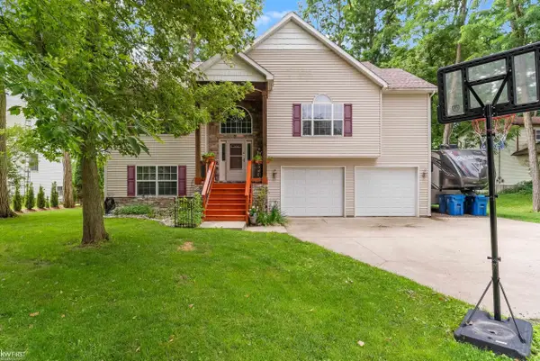 1539 W Rolston RD, Linden, MI 48451