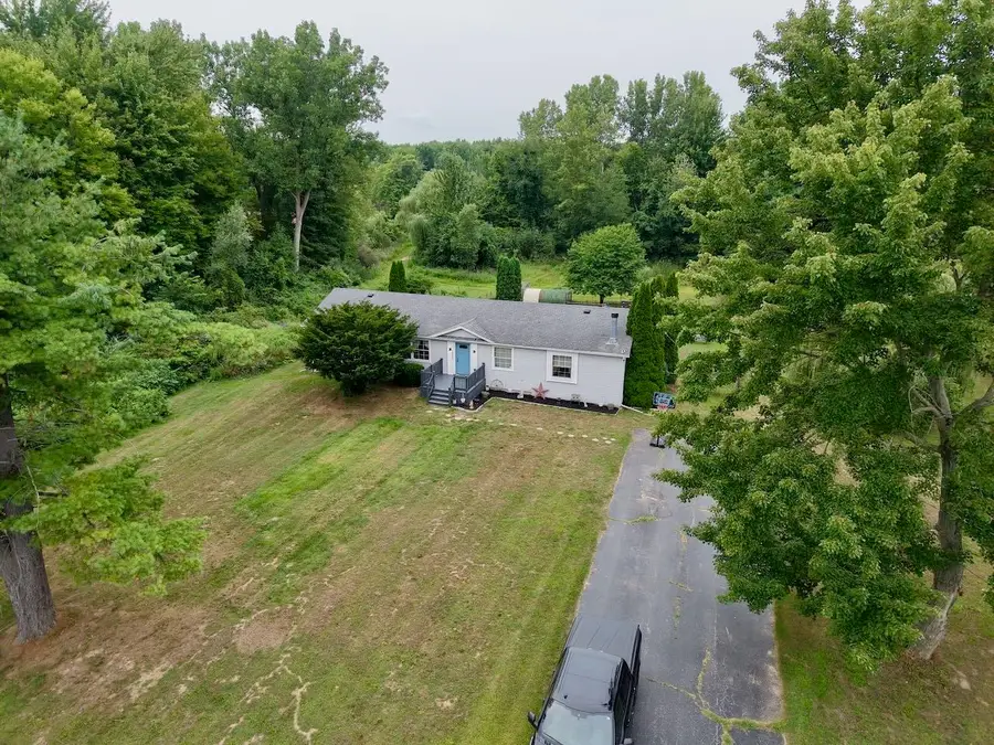 1930 W Burt RD, Montrose, MI 48457 - #3