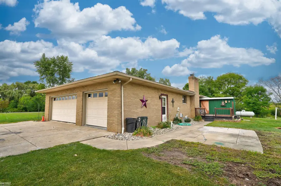 5407 E Dodge RD, Thetford, MI 48458 - #3