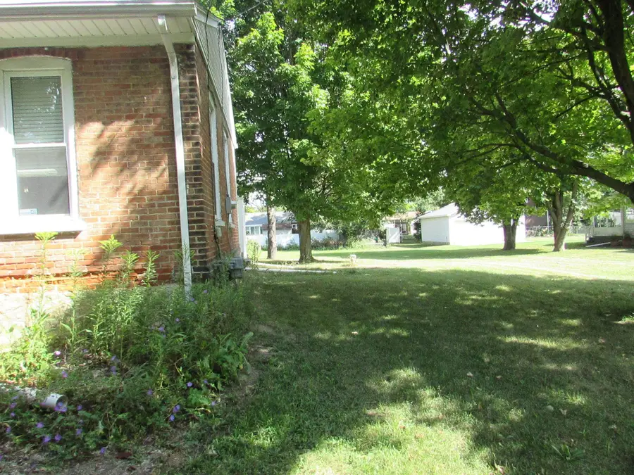 6209 E Atherton RD, Burton, MI 48519 - #2