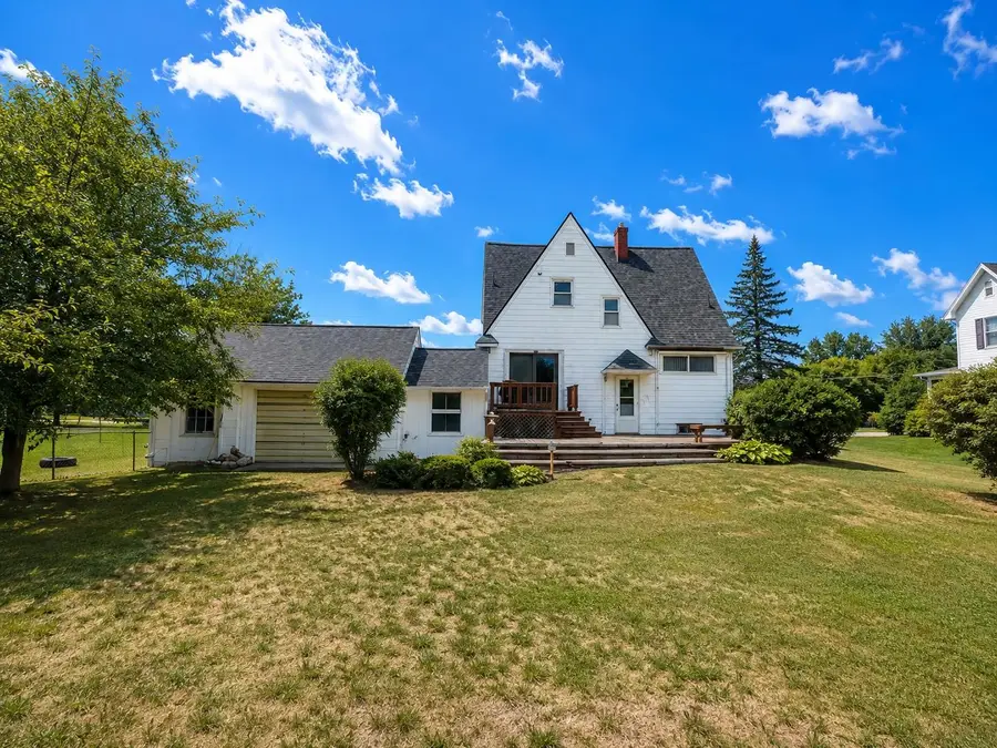 2196 S Dye RD, Flint, MI 48532 - #2