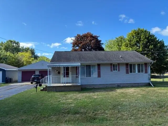 1026 Washington DR, Flint, MI 48507 - #1