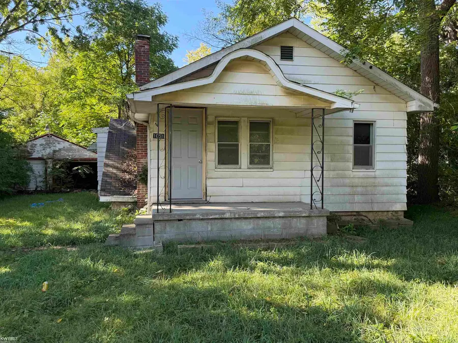 1051 W Yale AVE, Flint, MI 48505 - #3
