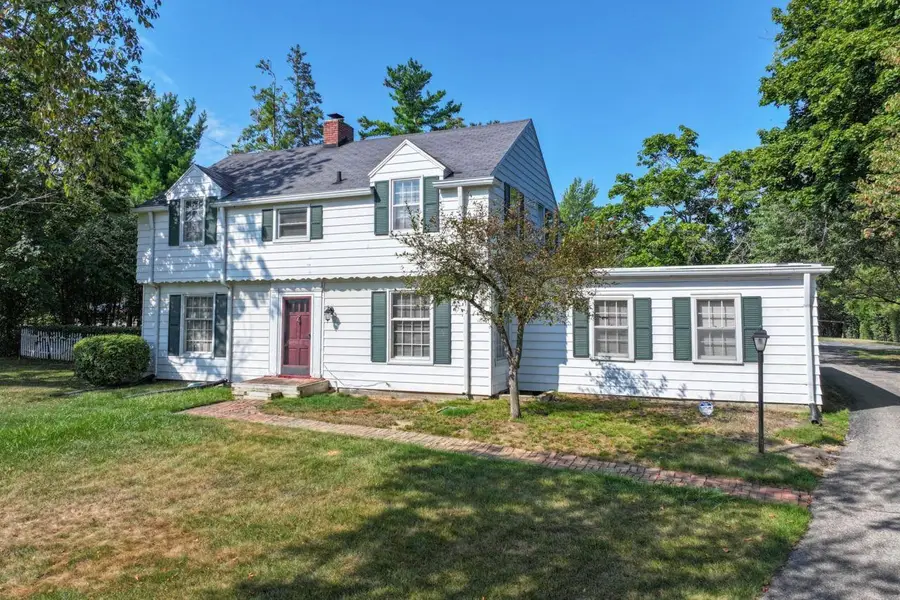 9044 S Saginaw ST, Grand Blanc, MI 48439 - #2