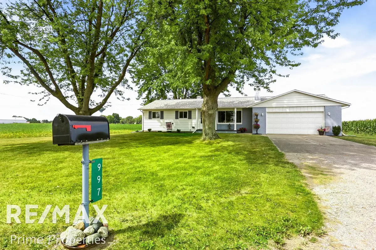 997 E Warner RD, Essexville, MI 48732 - #1