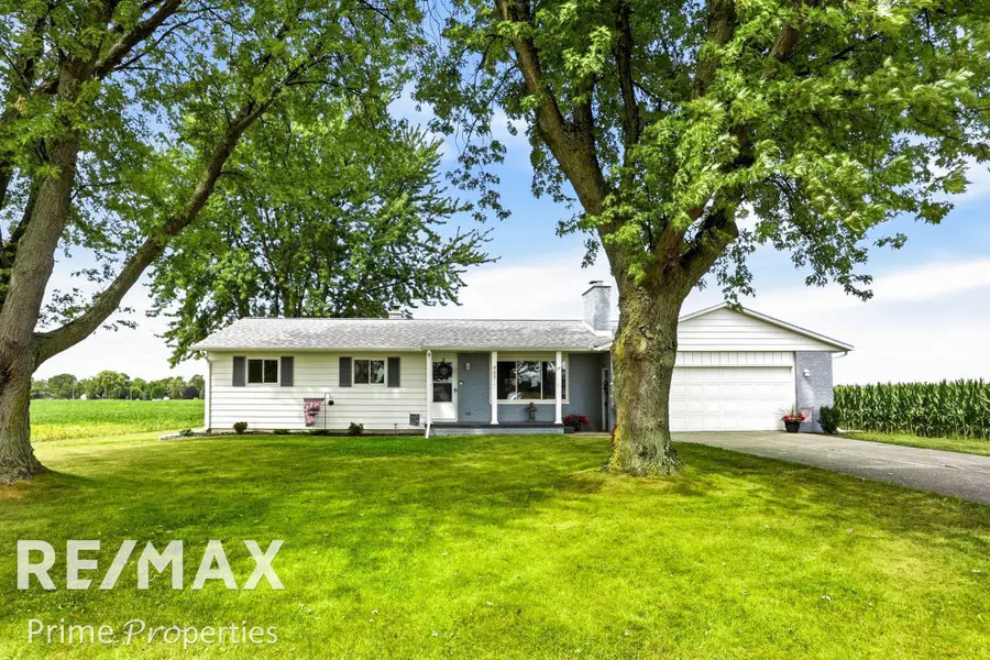 997 E Warner RD, Essexville, MI 48732 - #2