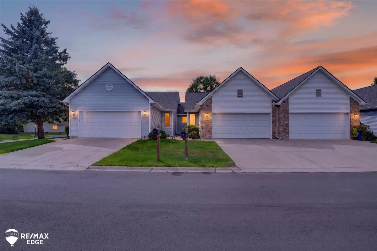 1074 Julie DR, Davison, MI 48423 - #1