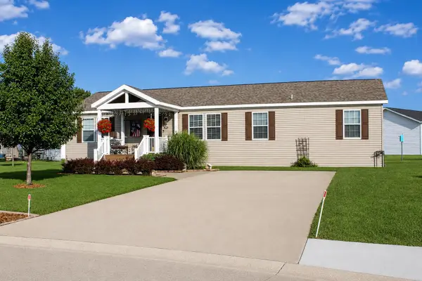 5191 Sheffield DR, Holly, MI 48442