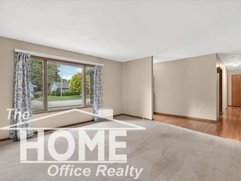 824 Krust DR, Owosso, MI 48867 - #3