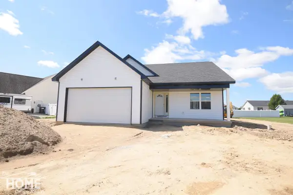 565 Elizabeth DR, Owosso, MI 48867