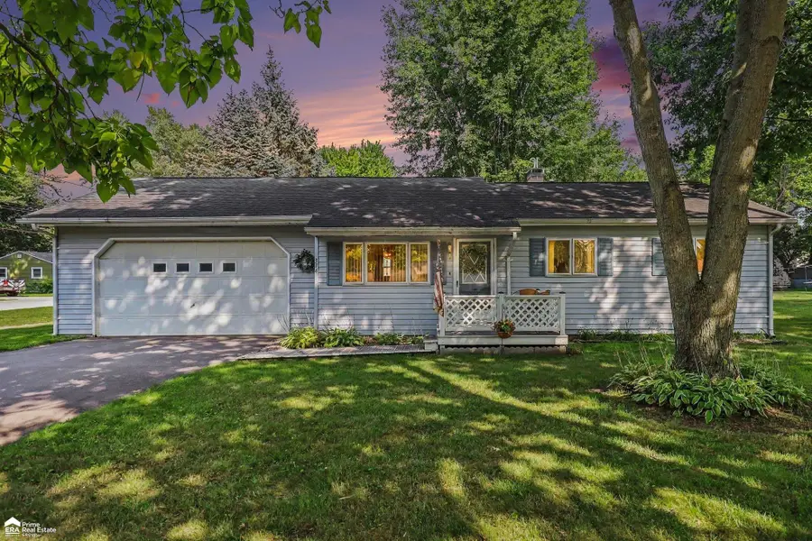 314 N Saginaw ST, Montrose, MI 48457 - #2