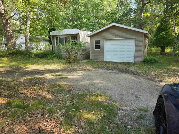 5779 Pine DR, Caseville, MI 48725