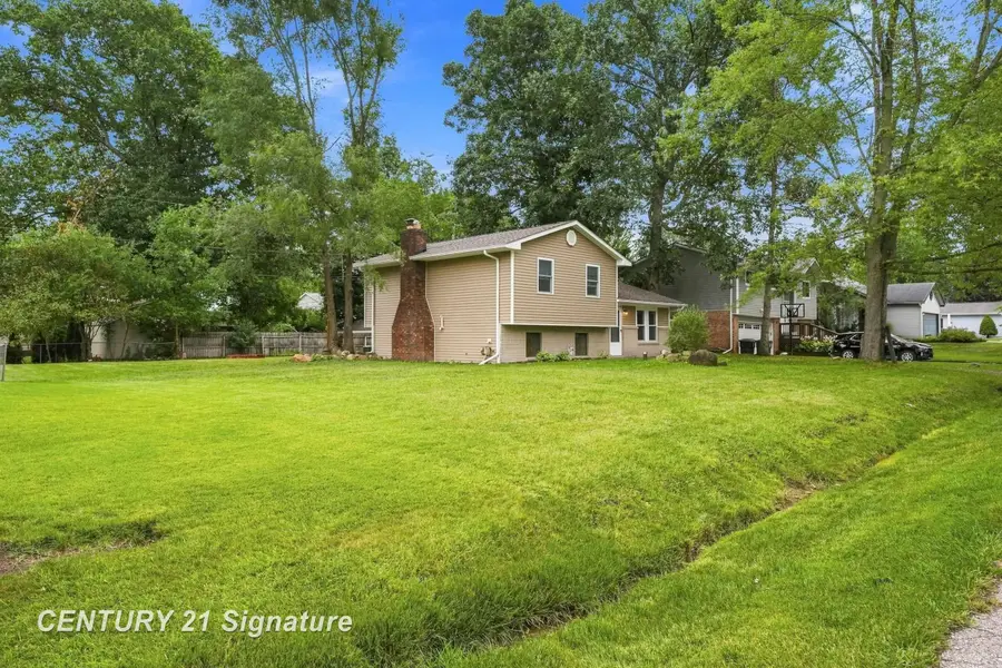 711 Harry Paul DR, Orion, MI 48362 - #2