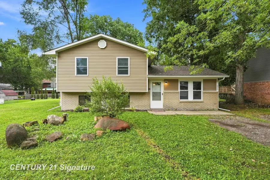 711 Harry Paul DR, Orion, MI 48362 - #3