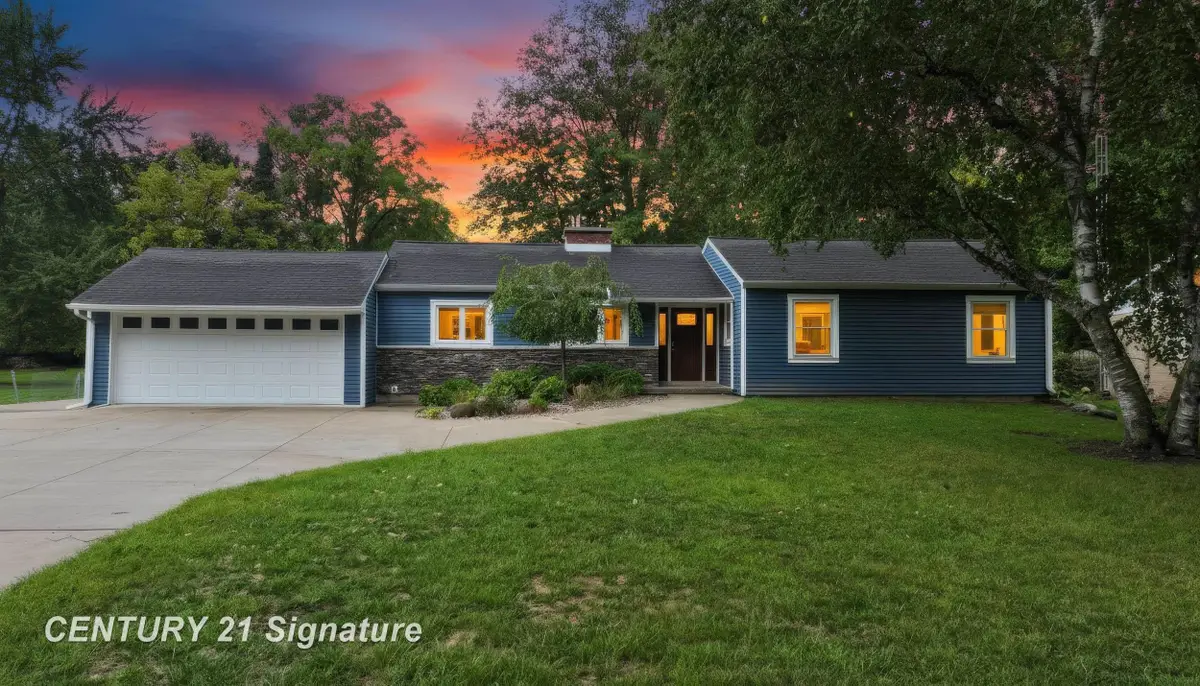 541 Warren AVE, Flushing, MI 48433 - #1