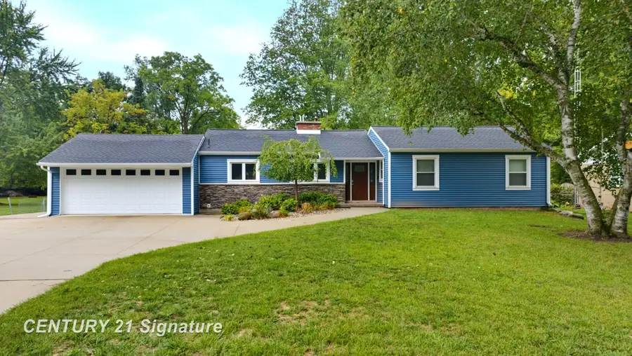 541 Warren AVE, Flushing, MI 48433 - #2