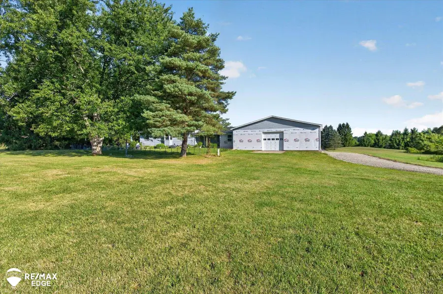 11480 Hill RD, Goodrich, MI 48438 - #3