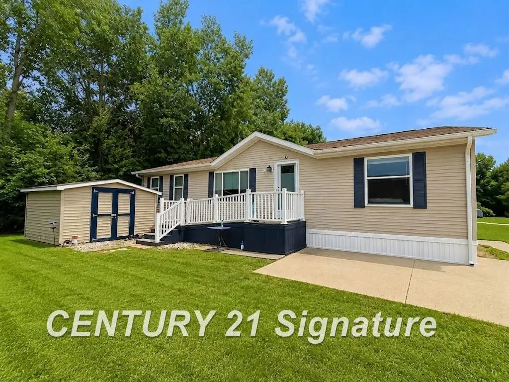 277 Armstrong AVE, Flushing, MI 48433 - #1