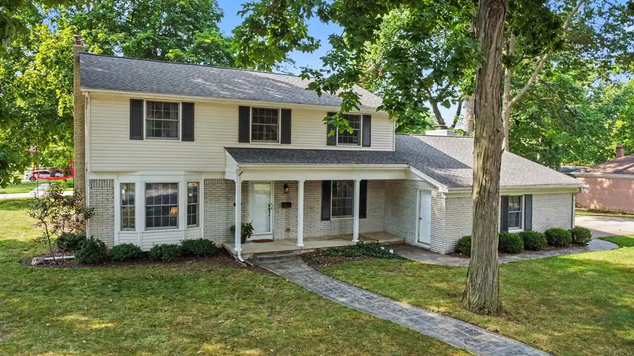 528 Greenwich LN, Grand Blanc, MI 48439 - #2
