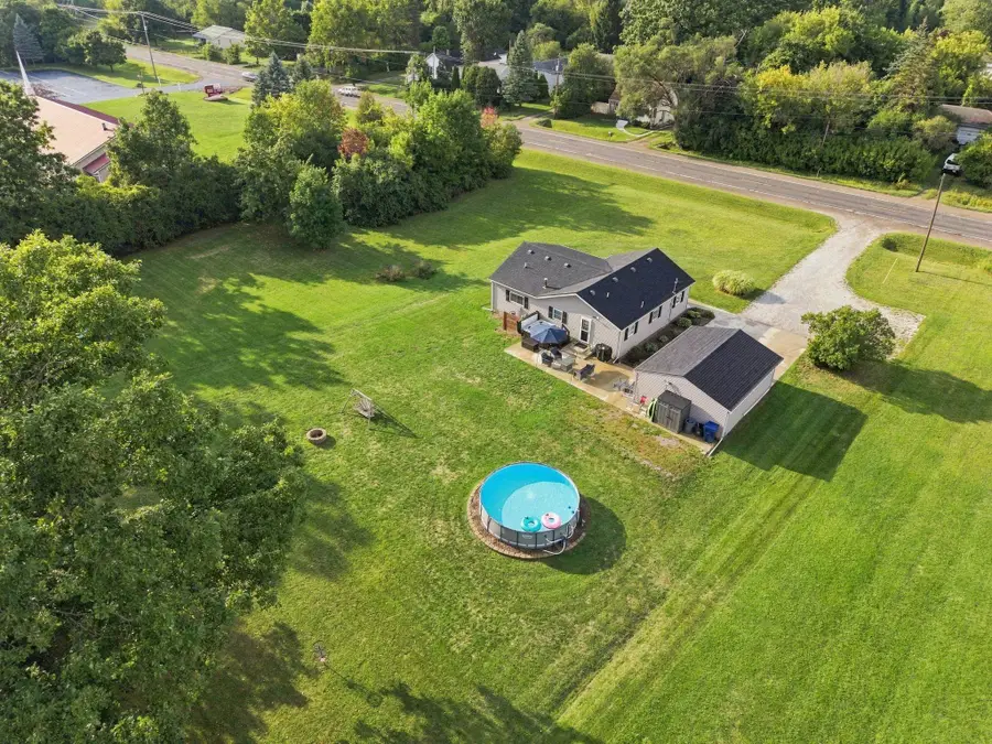 5146 E Bristol RD, Burton, MI 48519 - #3