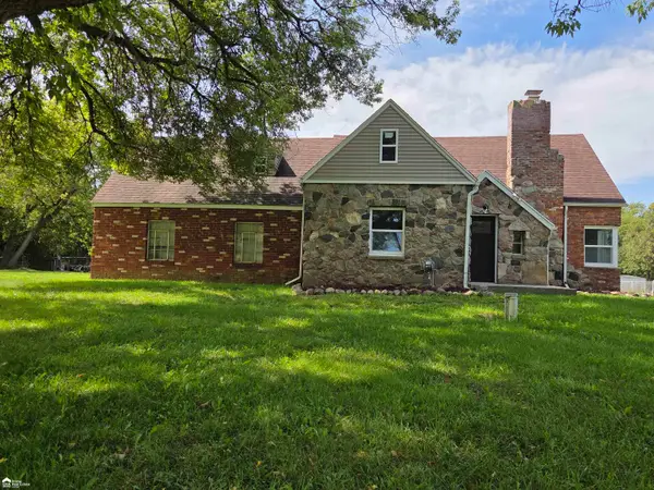 1491 Iva ST, Burton, MI 48509