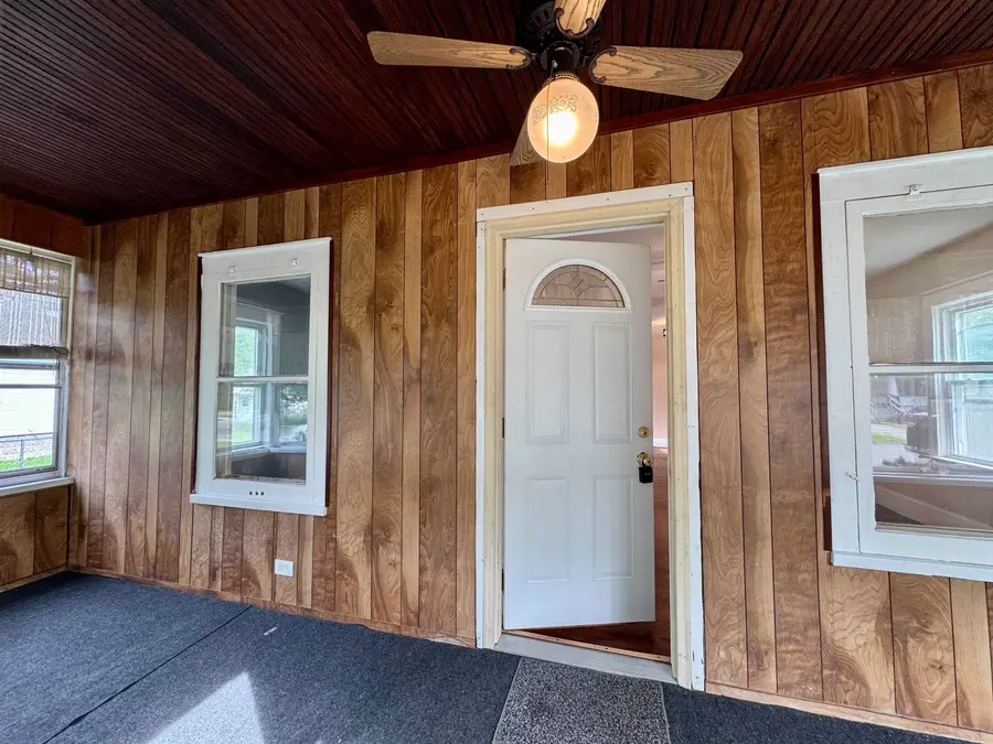1812 Allegan ST, Saginaw, MI 48602 - #2