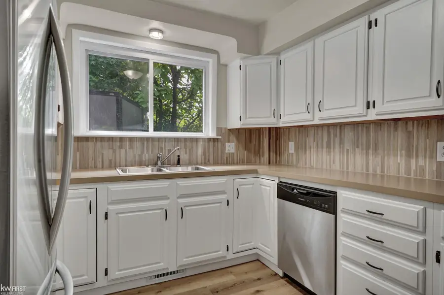 11630 Washington AVE, Mount Morris, MI 48458 - #3