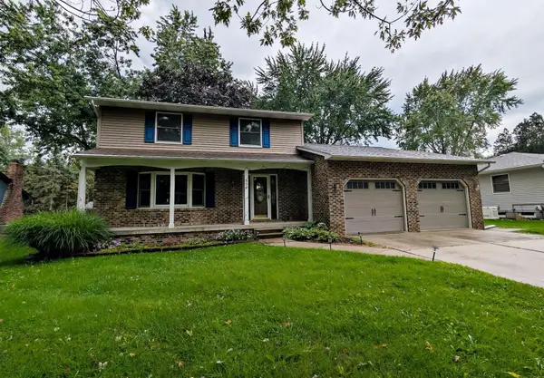306 N Hampton DR, Durand, MI 48429