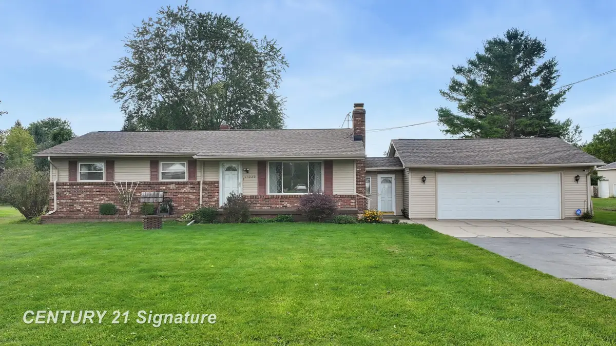11029 N Lewis RD, Clio, MI 48420 - #1