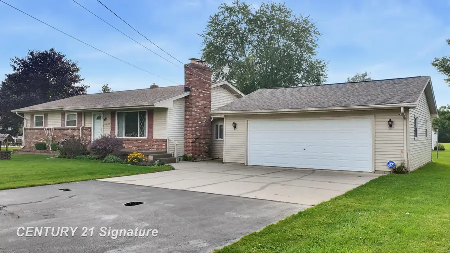 11029 N Lewis RD, Clio, MI 48420 - #2