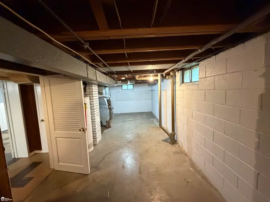 3513 Yale ST, Flint, MI 48503 - #3