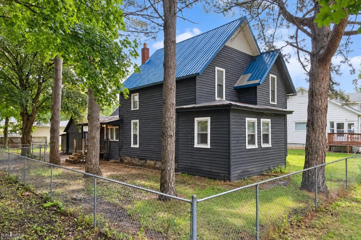 830 Wilkinson ST, Owosso, MI 48867 - #1