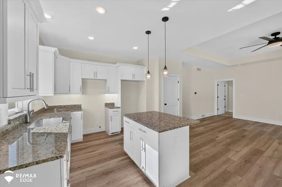 213 Mcfarland ST, Grand Blanc, MI 48439 - #3