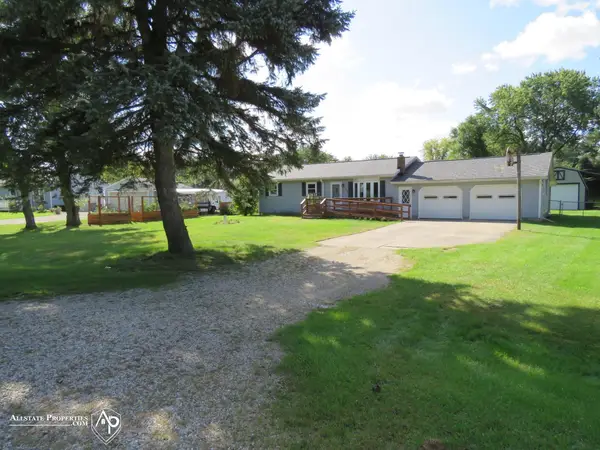 2540 David Lane LN, Lapeer, MI 48446