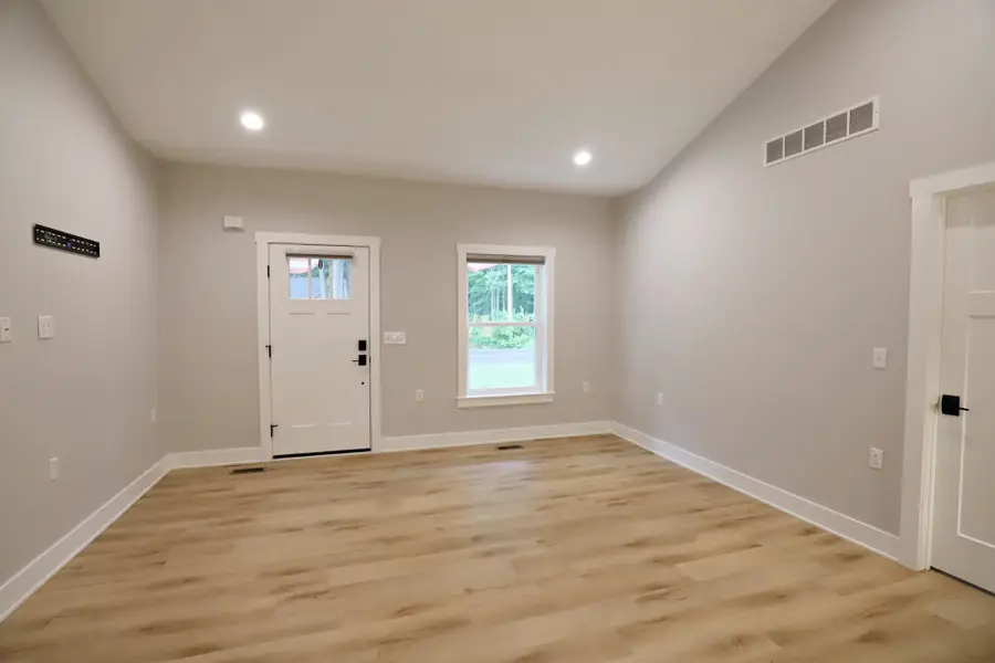 200 Perry ST, Montrose, MI 48457 - #3