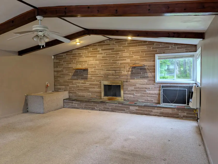 7051 W Vienna RD, Clio, MI 48420 - #3