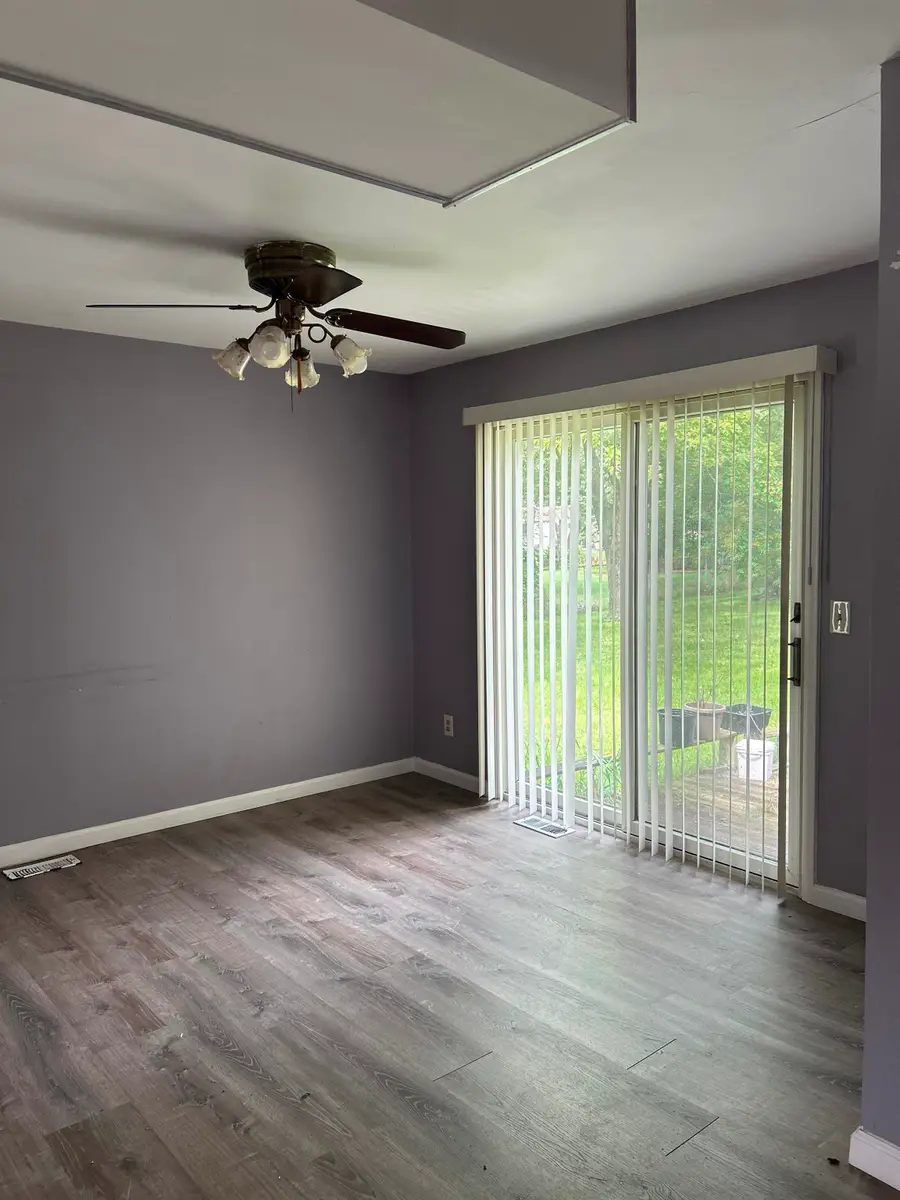 5302 Brobeck ST, Flint, MI 48532 - #2