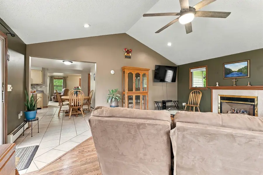 7275 Hall RD, Davisburg, MI 48519 - #3