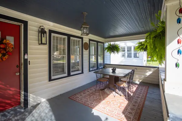 805 E Exchange ST, Owosso, MI 48867