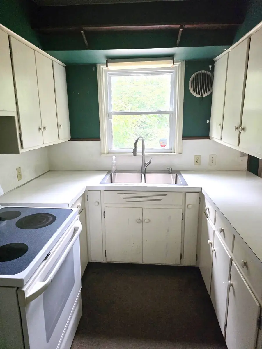 725 Freemont ST, Flint, MI 48504 - #2