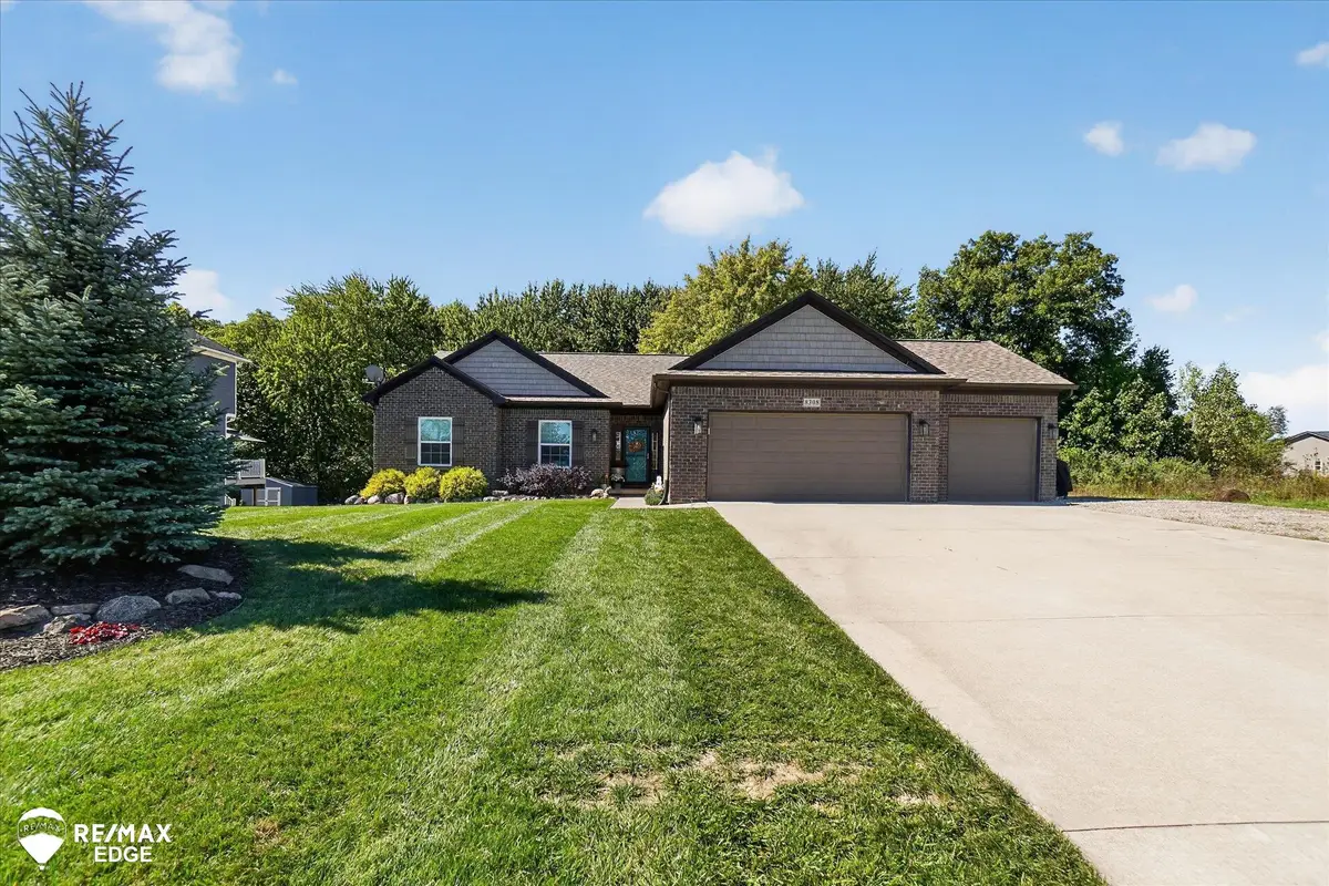 8308 Peninsula CIR, Mundy, MI 48439 - #1